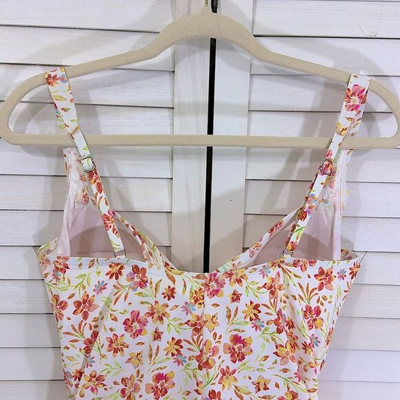 One Piece Swimsuit Size 14 Floral Emerald Bay NWOT - Picture 7 of 13